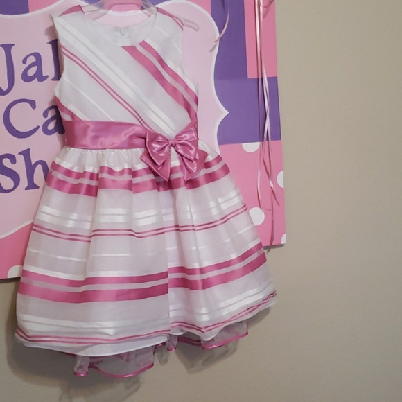 Girls dress - Picture 1 of 2